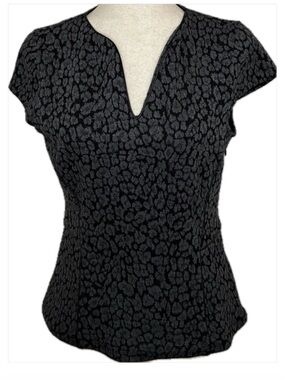 Ann Taylor sleeve blouse Size Medium black/gray print blouse Leather look trim